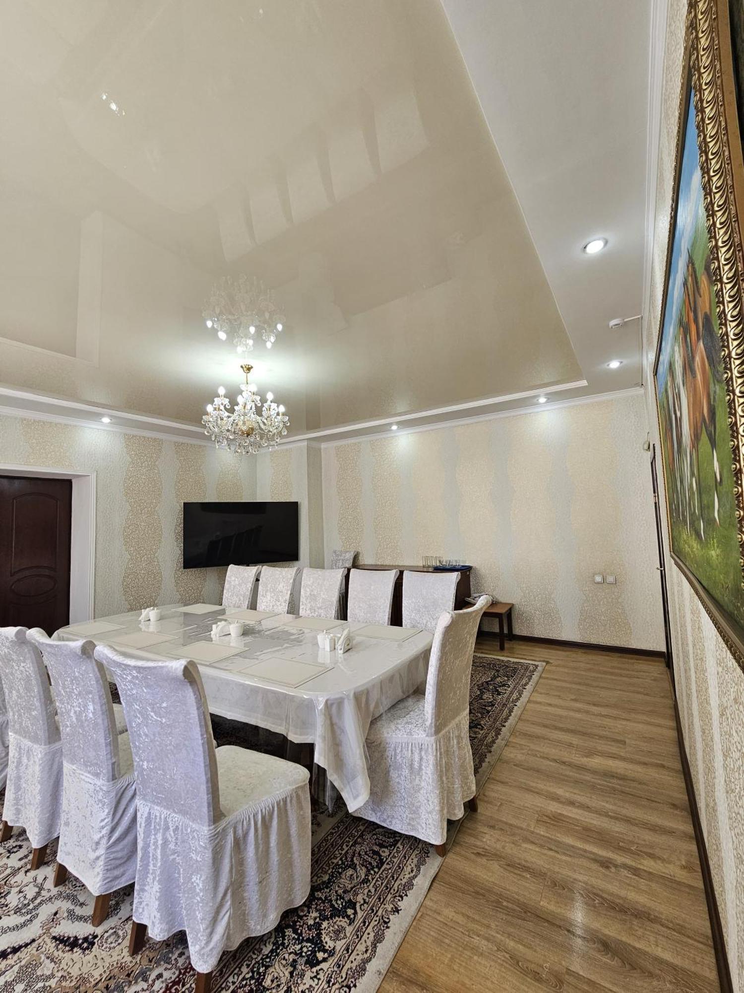 Yassy Hotel, Turkistan Eksteriør bilde