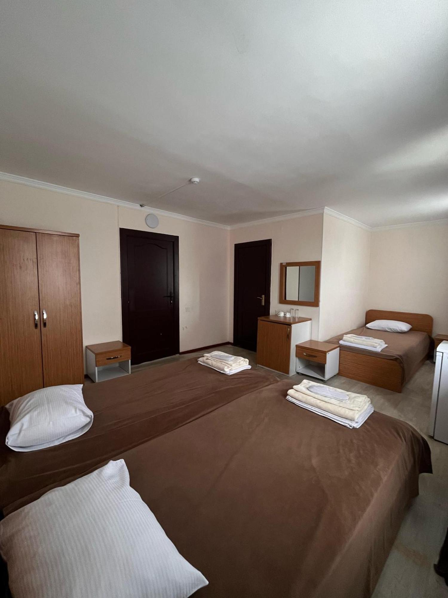 Yassy Hotel, Turkistan Eksteriør bilde