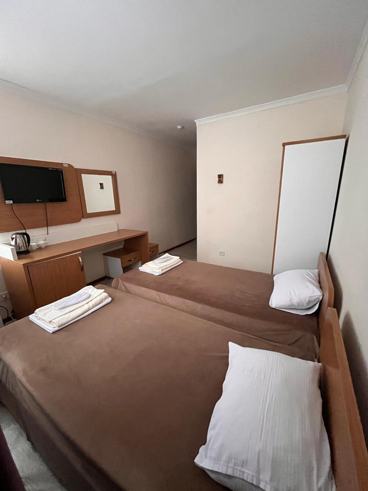 Yassy Hotel, Turkistan Eksteriør bilde